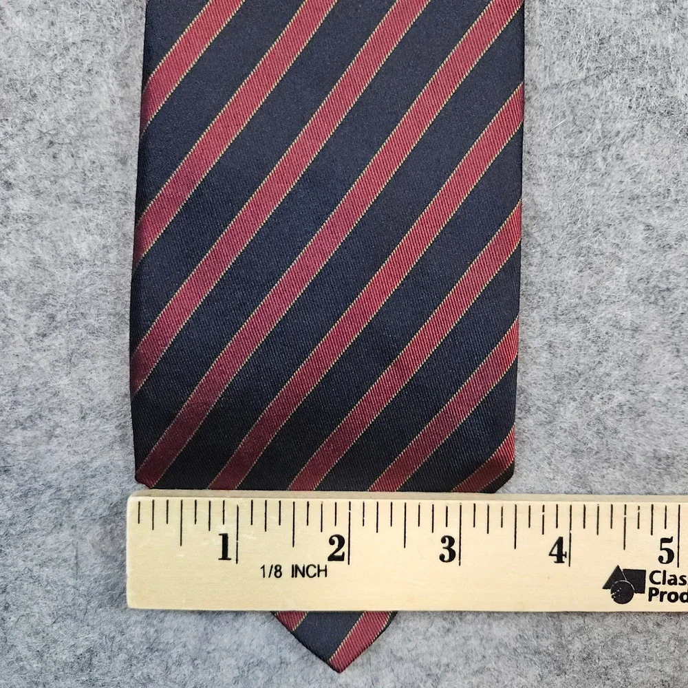 Giorgio Armani Cravatte Burgundy & Black Diagonal Striped Silk Neck Tie‎ 58x3.5